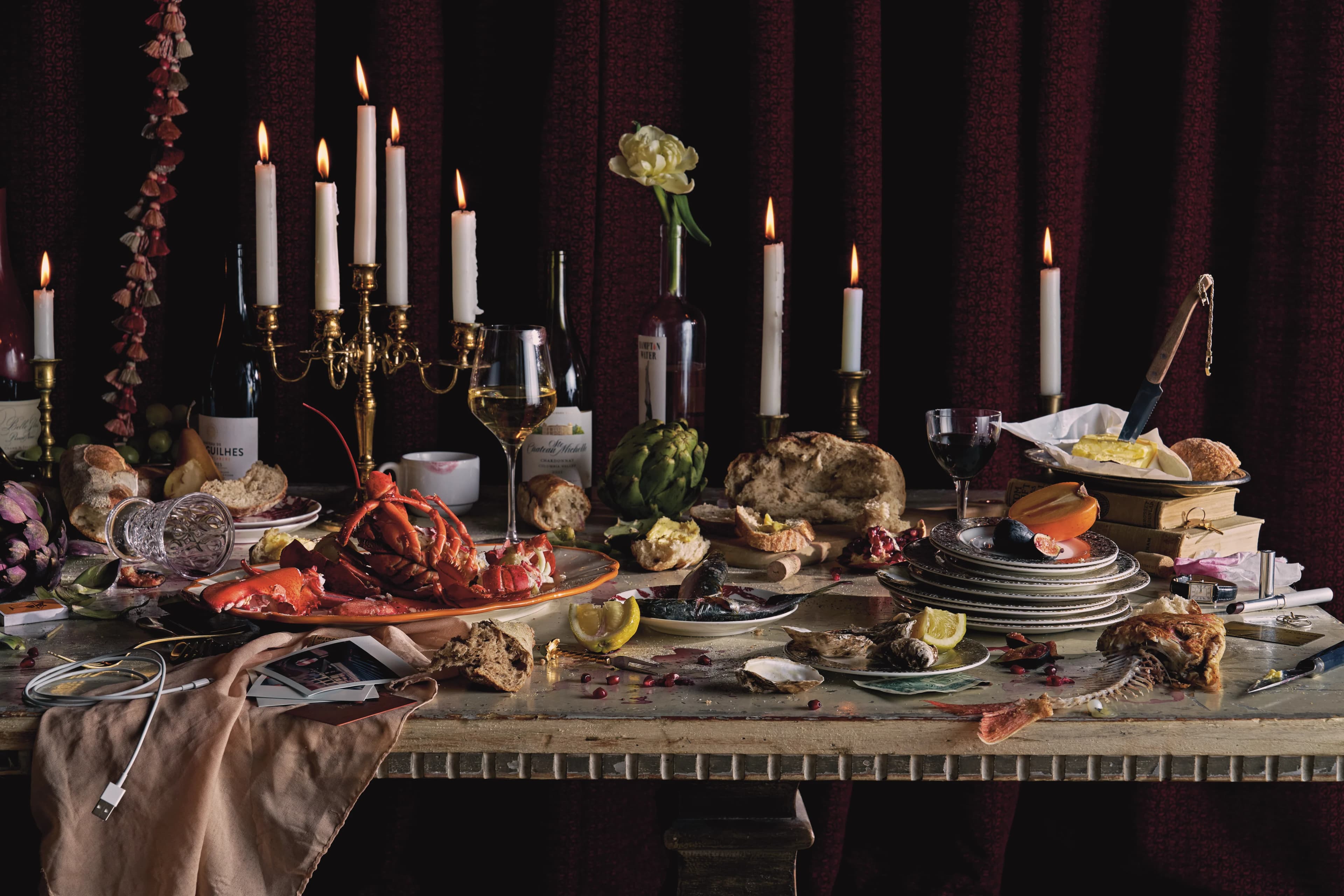 A candlelit Cafe Society table